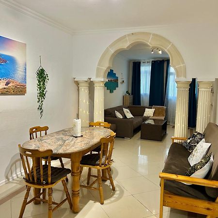 מליאהה Beach Front 3-Bedroom Holiday Home מראה חיצוני תמונה